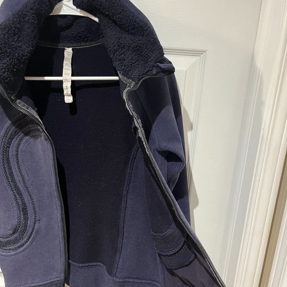 Lululemon Cuddle Up Jacket - Picture 5 of 9